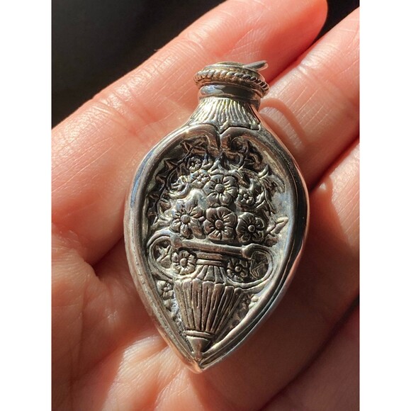 Vintage sterling silver chatelaine vase of flower perfume bottle Pendant